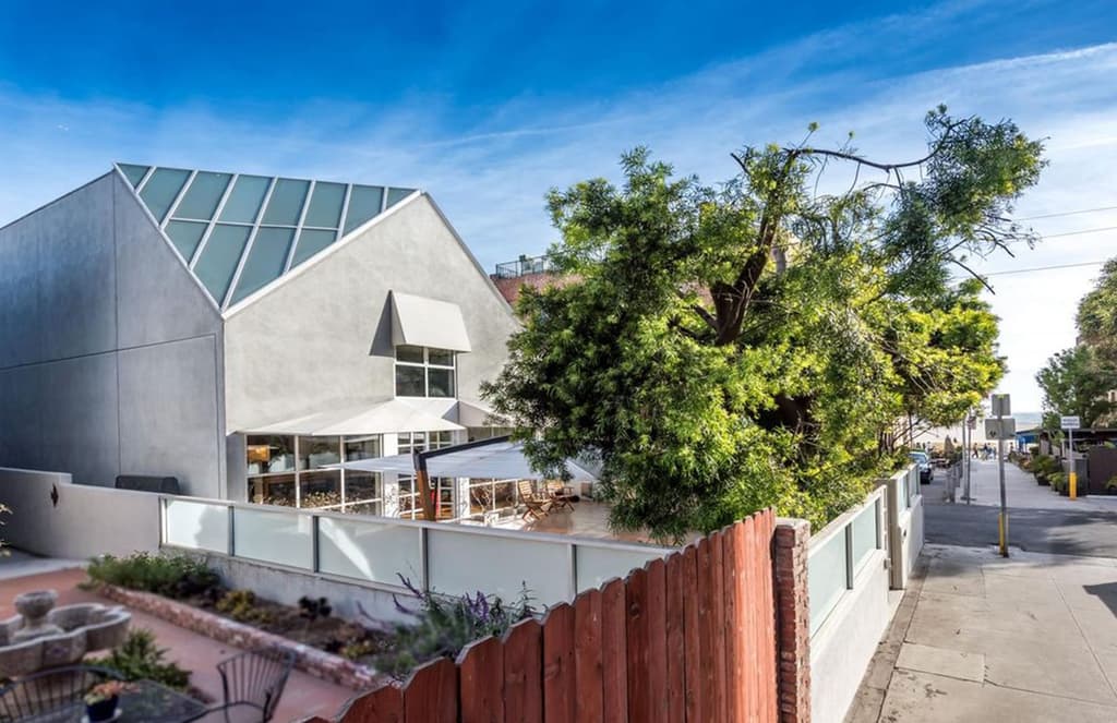 MOCA designer Arata Isozaki’s only US home hits the market in LA