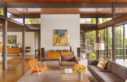 Post and beam home by Thomas A Dismukes lists for $1.9m in Pasadena