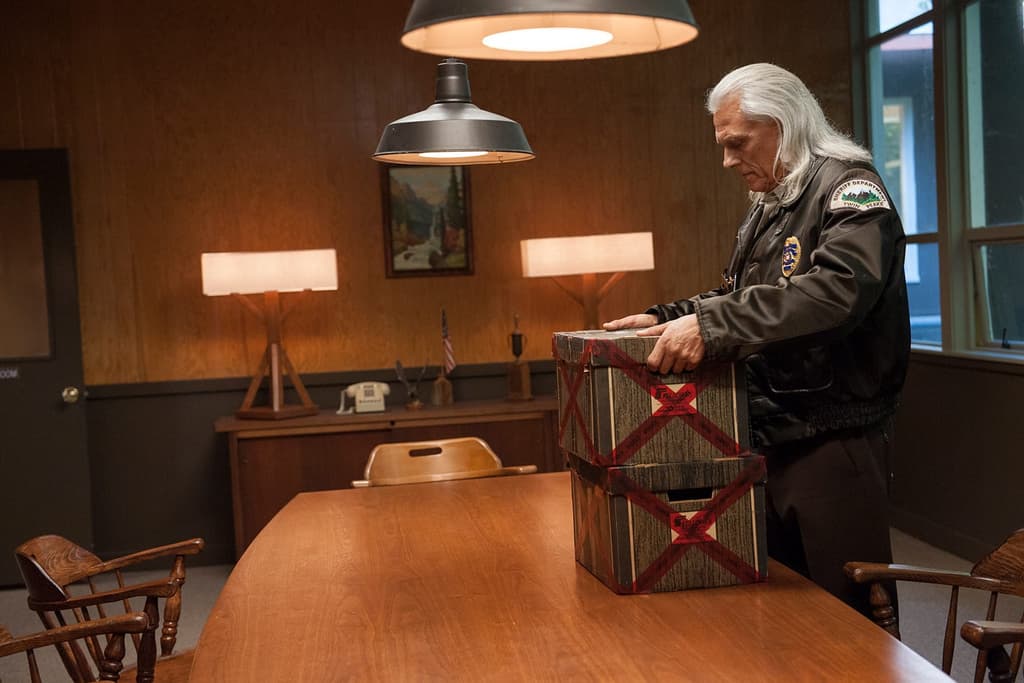 Twin Peaks Sheriff's Station interiors