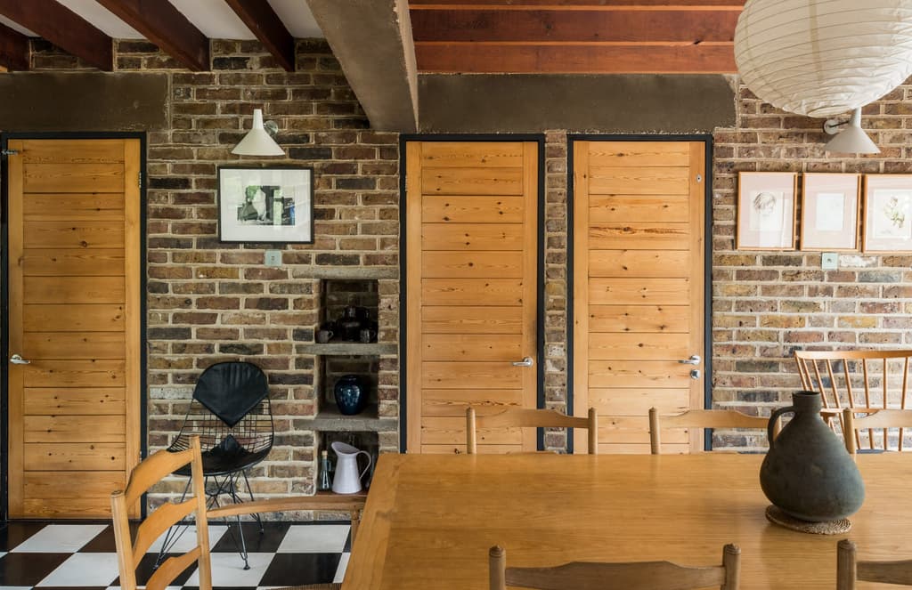 A post-war gem by Alison and Peter Smithson hits the market for the first time ever