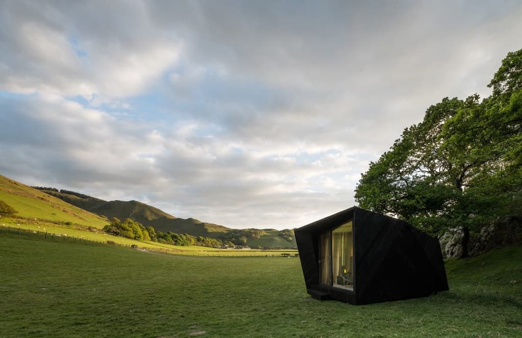 Arthur's Cabin. Via Epic Retreats