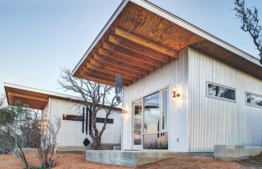 Stay at tiny home commune 'Bestie Row' in Texas