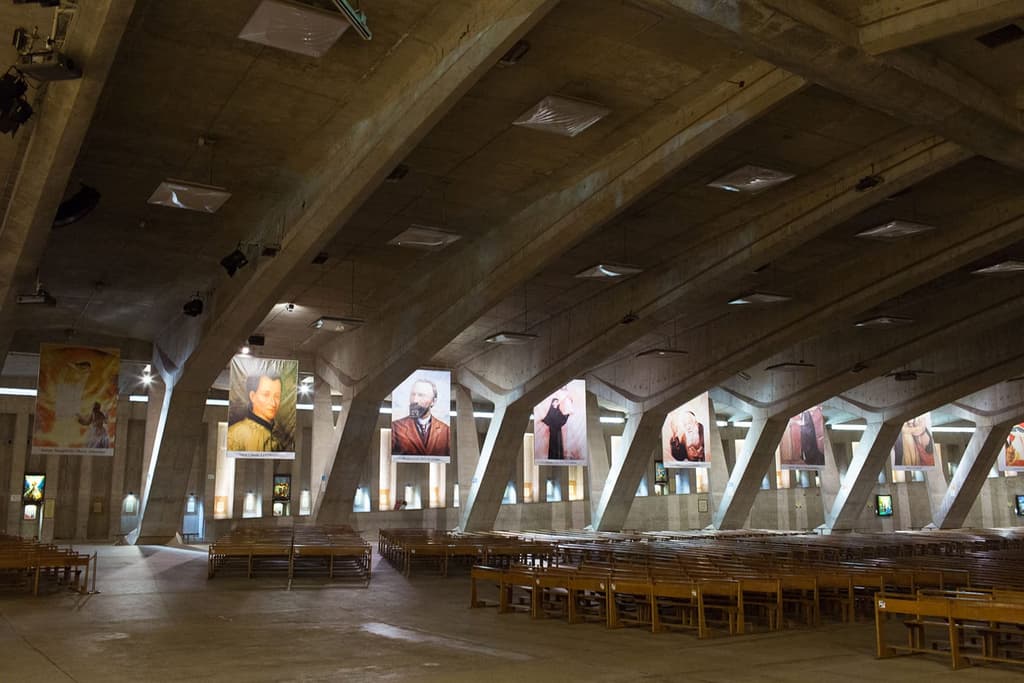 Subterranean churches in France