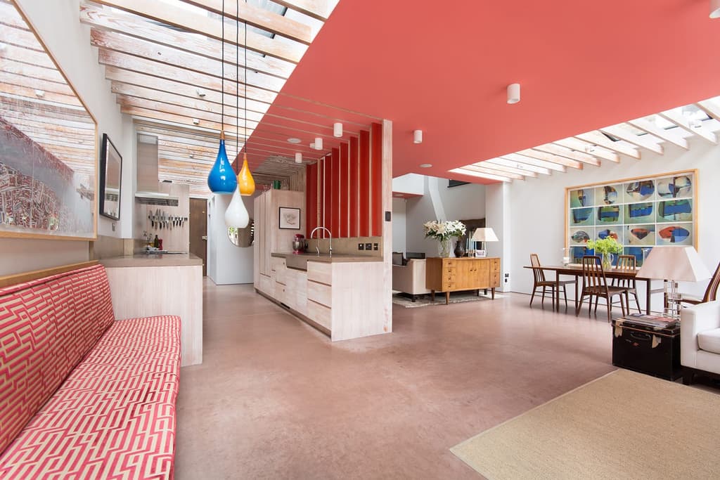 London property for rent by Jonathan Tuckey