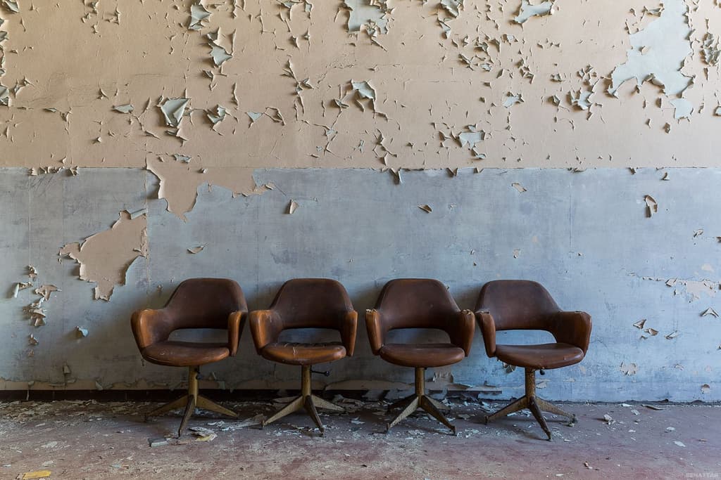Ilan Benattar's photo essay on abandoned medical centres
