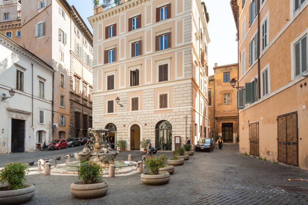 Holiday home of the week: a fresco-filled apartment in Rome