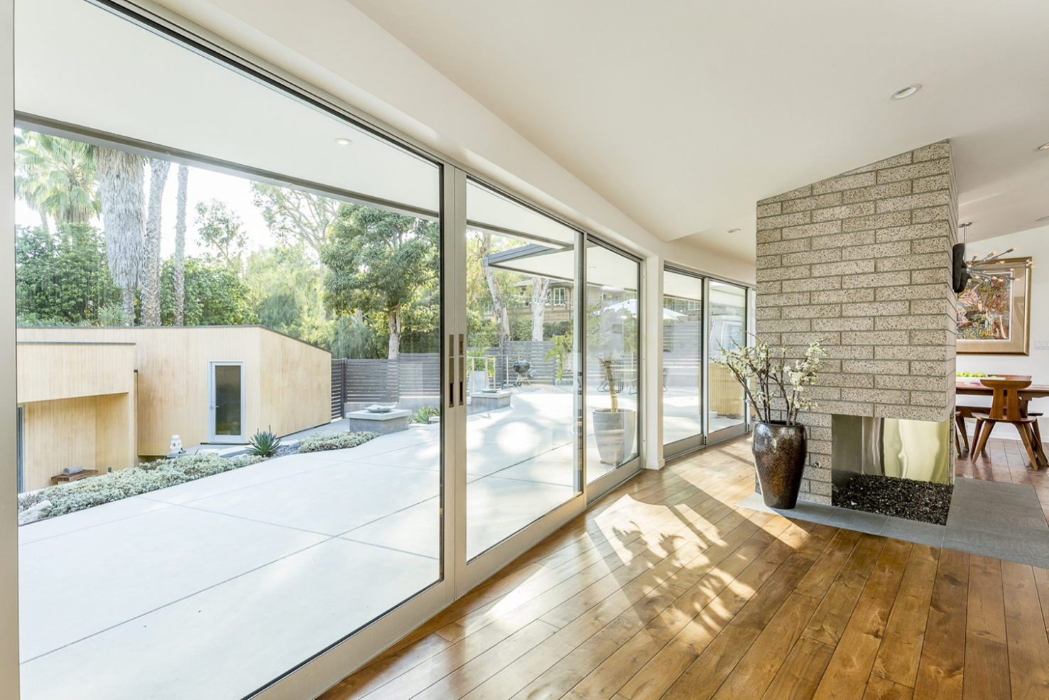 Case Study House 10 hits the market in Pasadena for 3m
