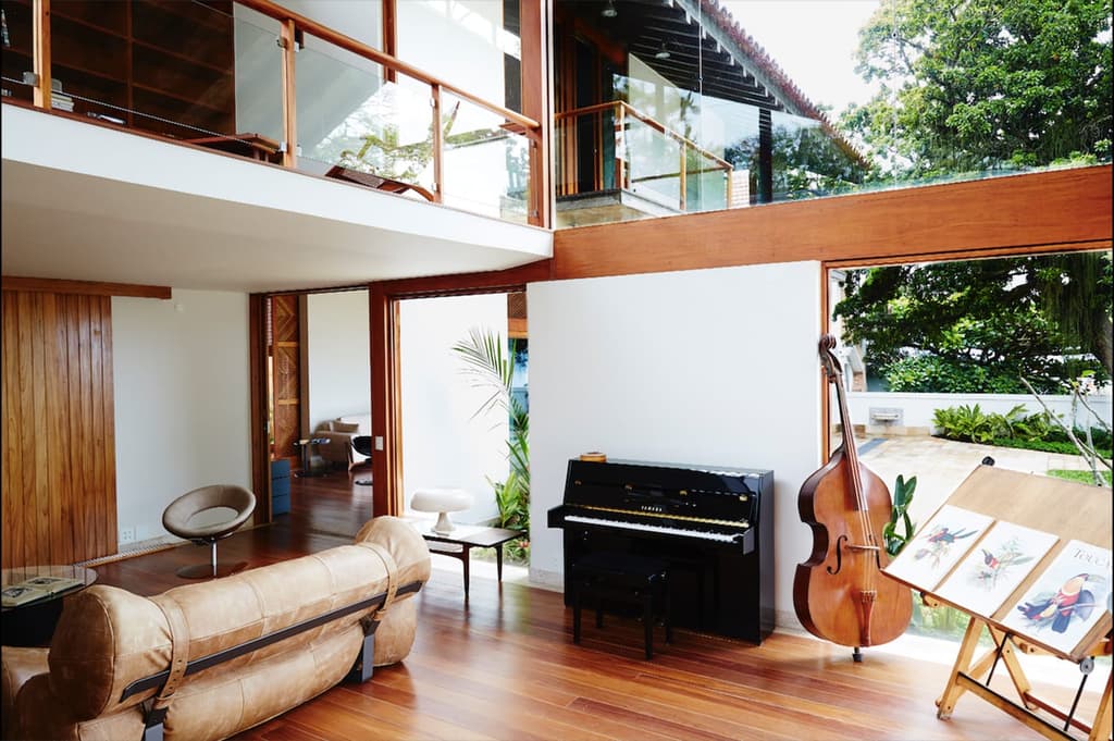 Chez Georges holiday home for rent with recording studio