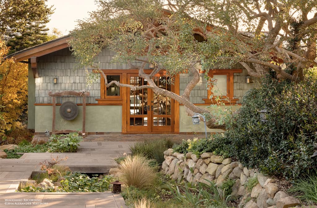 Woodshed recording studio retreat and holiday cabin