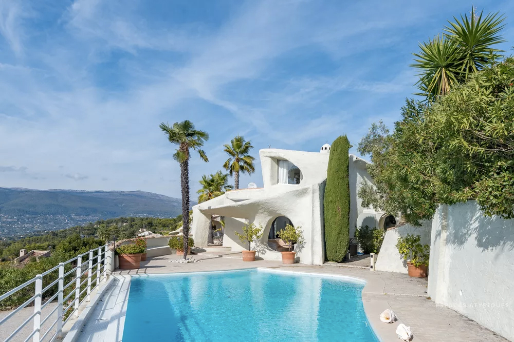 Jacques couelle landscape house for sale near Cannes