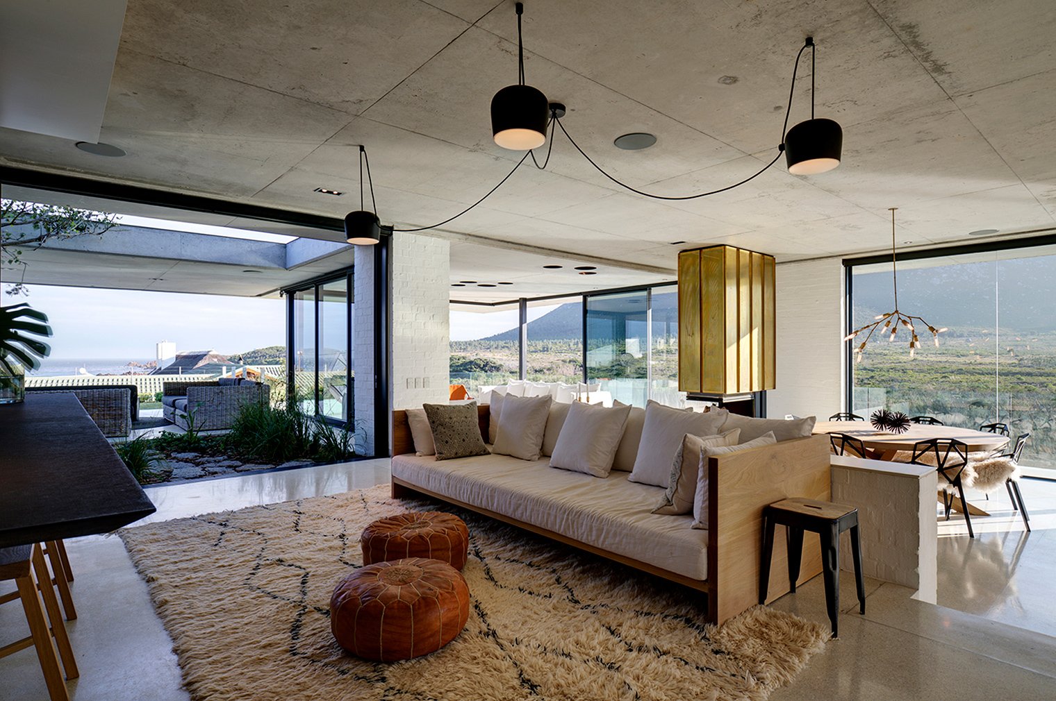 South Africa’s Restio River House