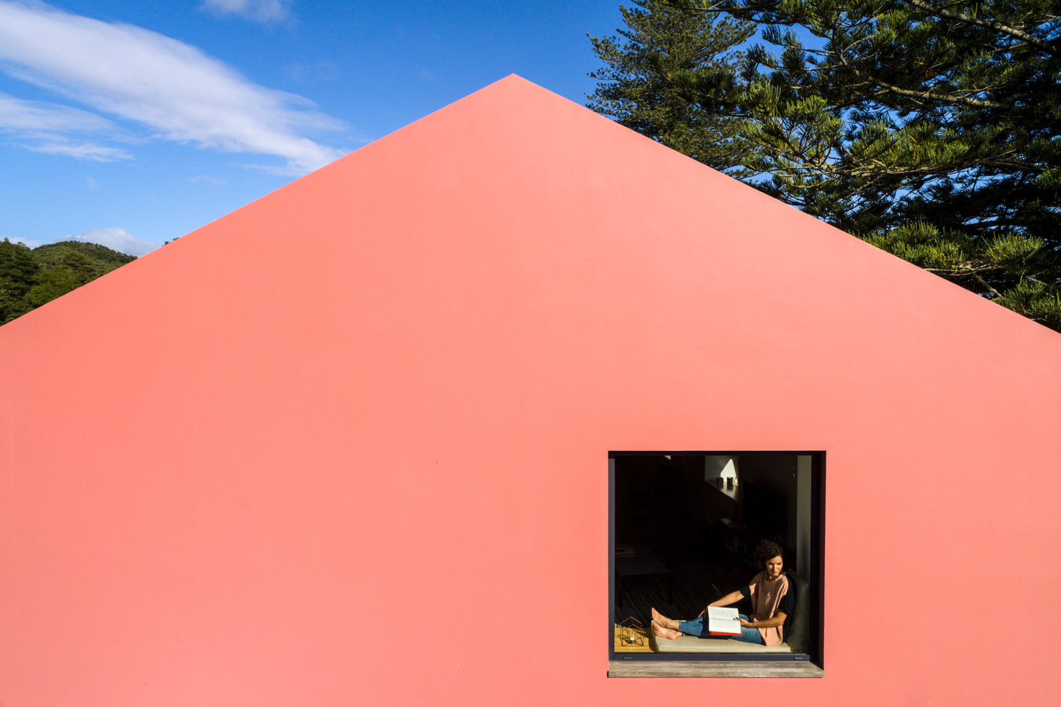 Pink House holiday home in the Azores