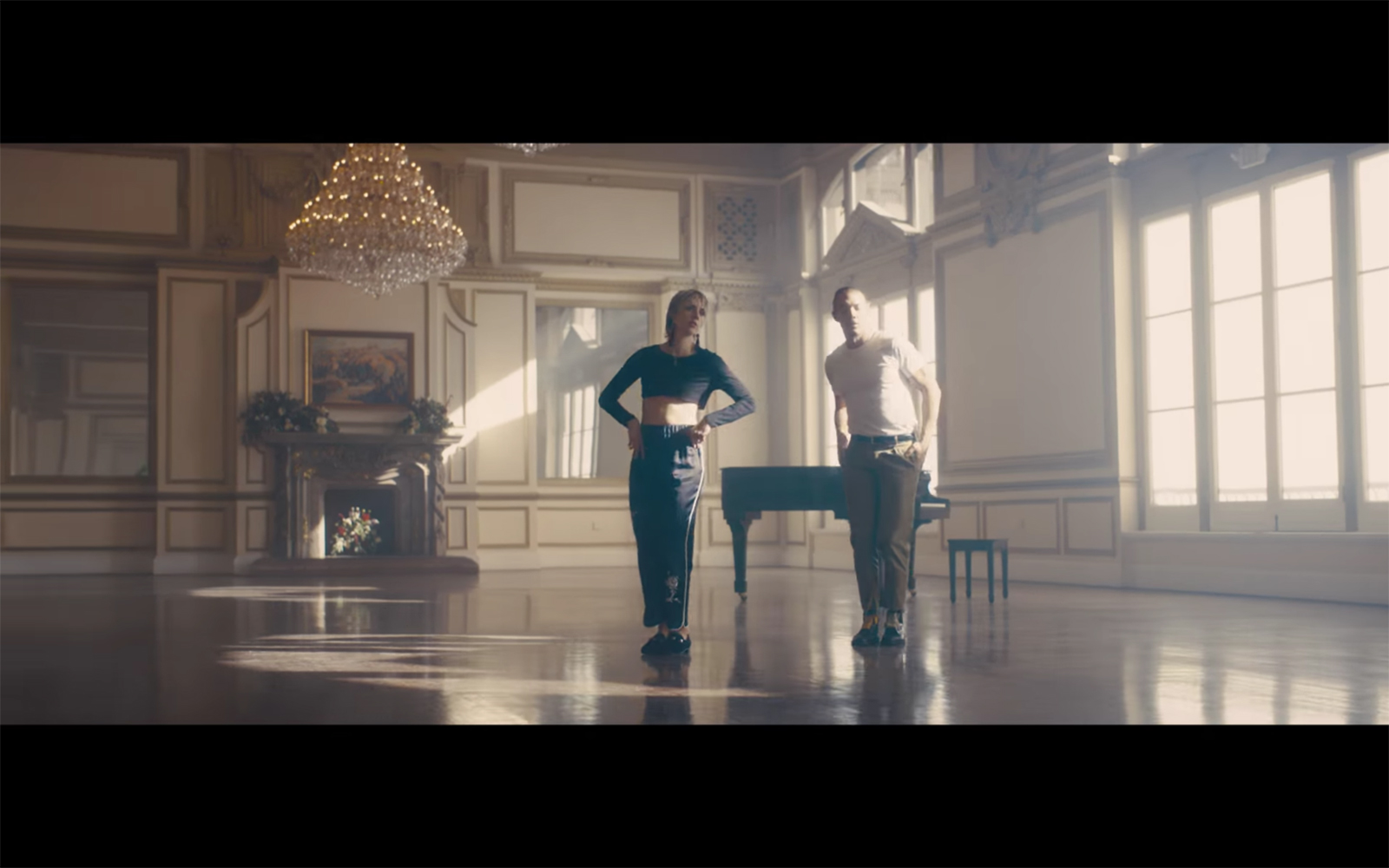 Moø and Diplo's music video Get It Right, filmed inside LA's former Alexandria Hotel