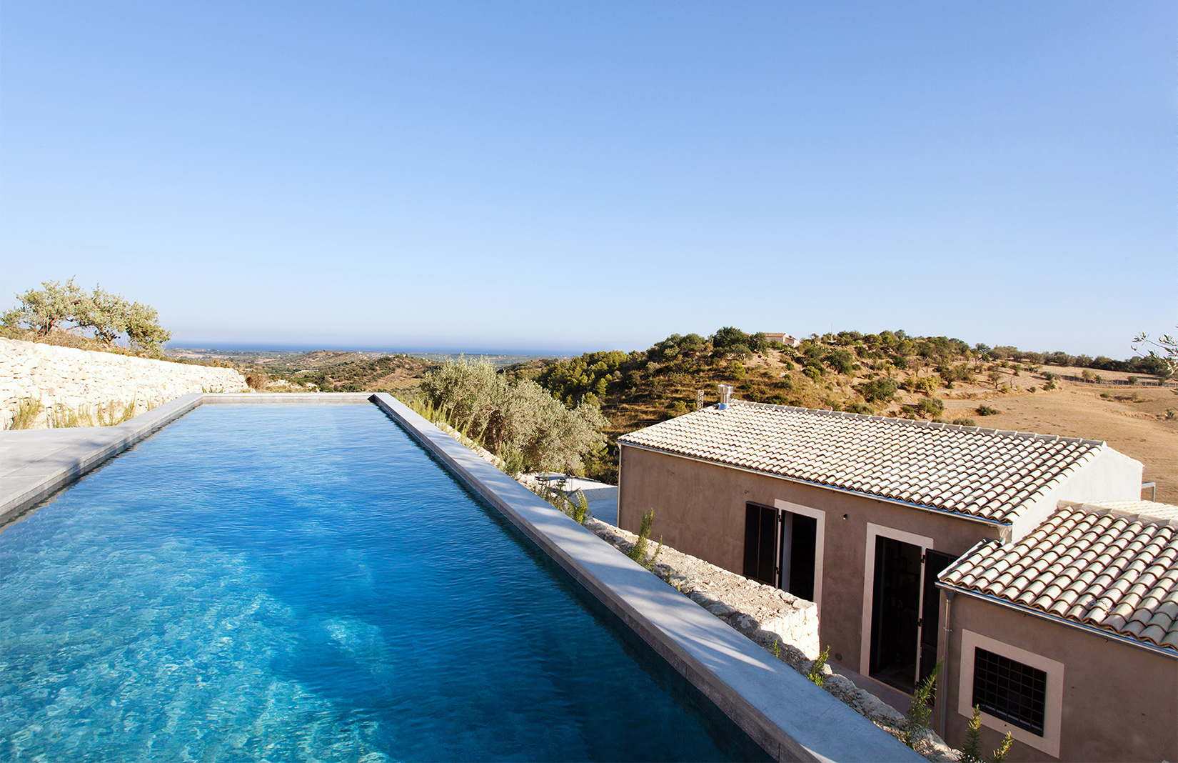 Villa Mura Mura, a hillside retreat in noto with a spectacular swimming pool