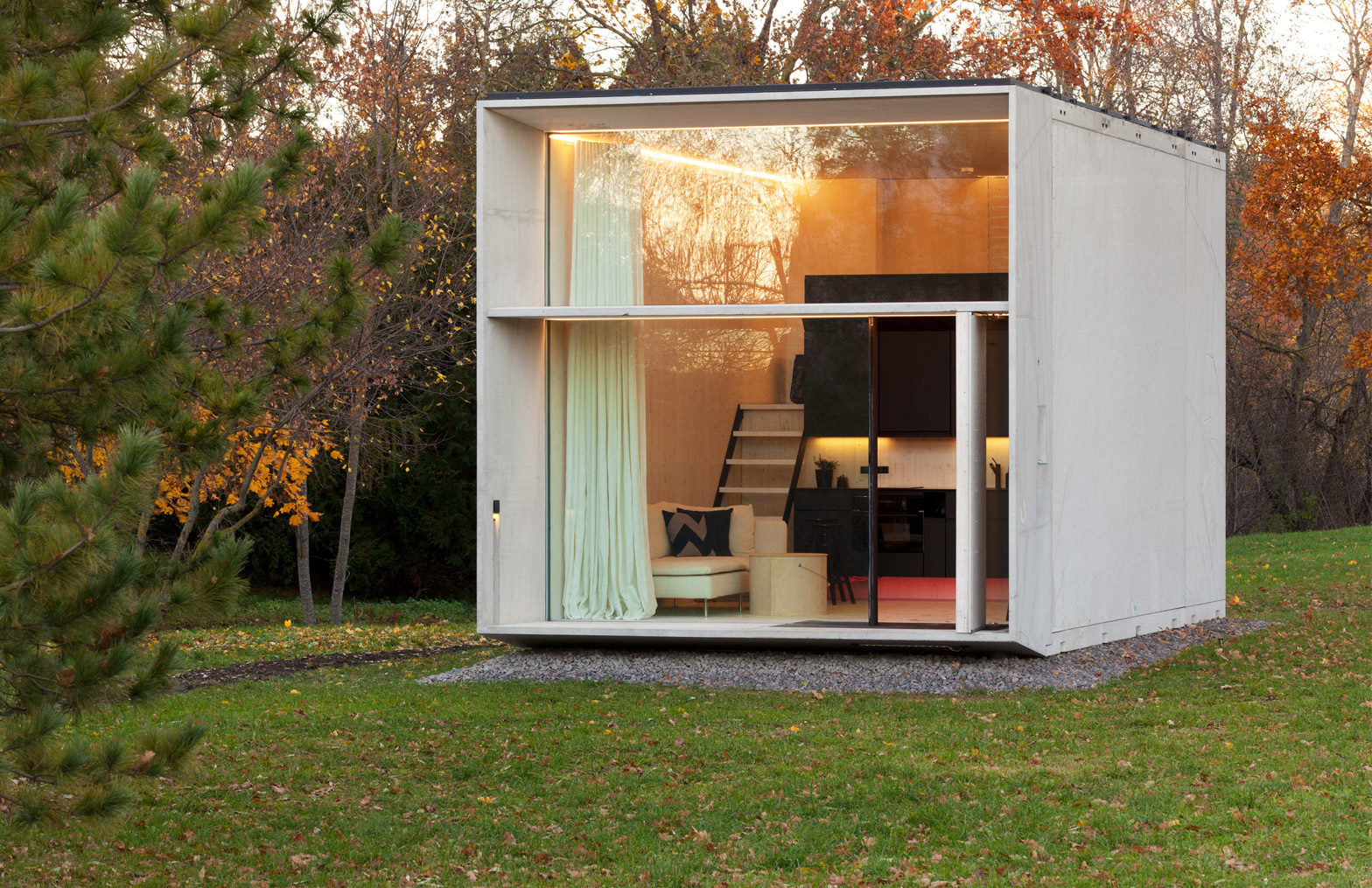 5-prefab-homes-you-can-build-in-under-24-hours