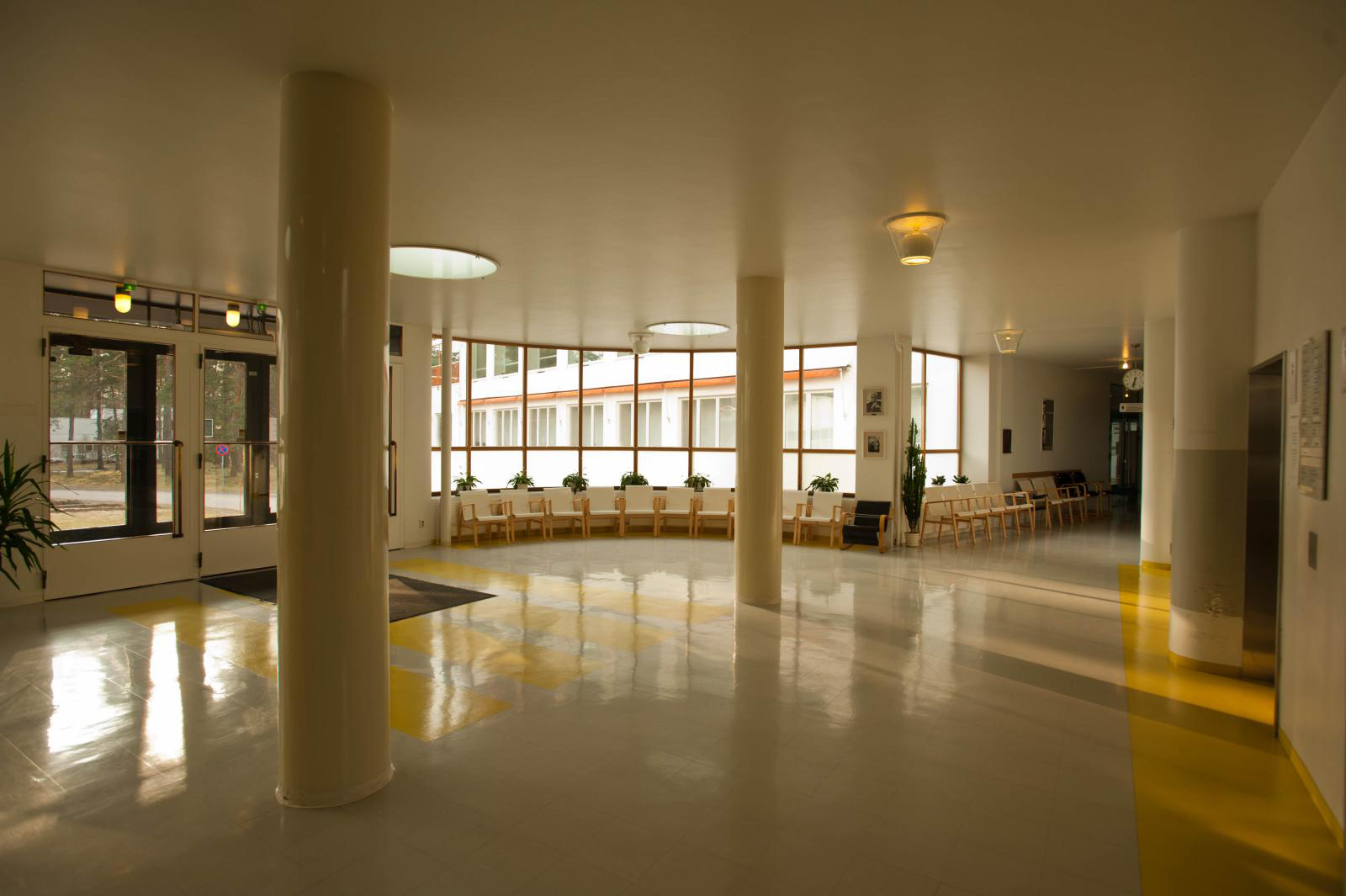 Alvar Aalto’s famous Finnish sanatorium is for sale