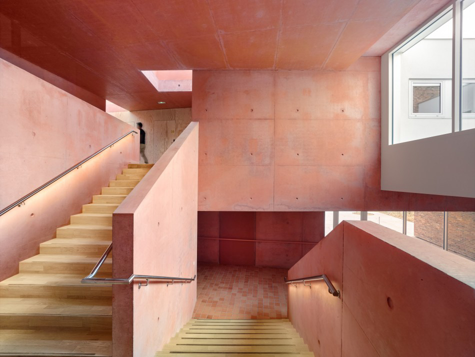 French retirement home proves pink isn’t just for Millennials
