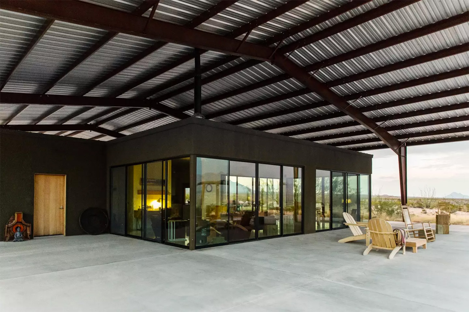 Solar holiday home to rent near Marfa, Texas