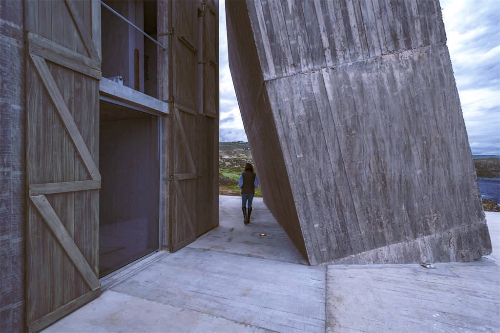 Property of the week: a ‘primitive’ Chilean home by Pritzker Prize-winner Alejandro Aravena