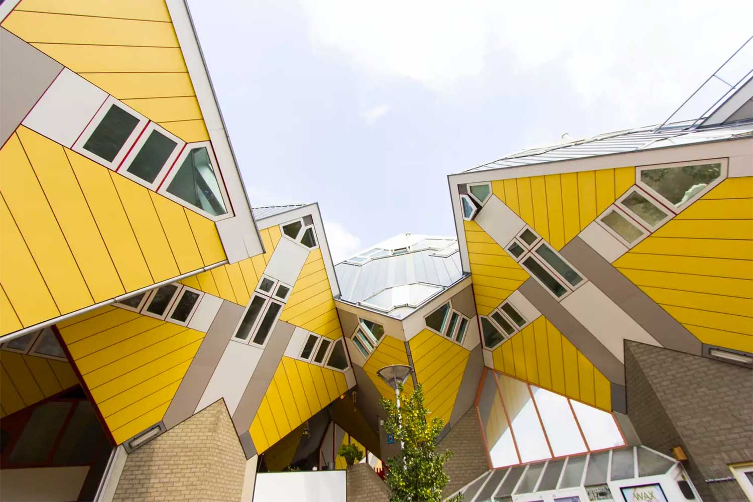 Kubuswoningen by Piet Blom, Rotterdam
