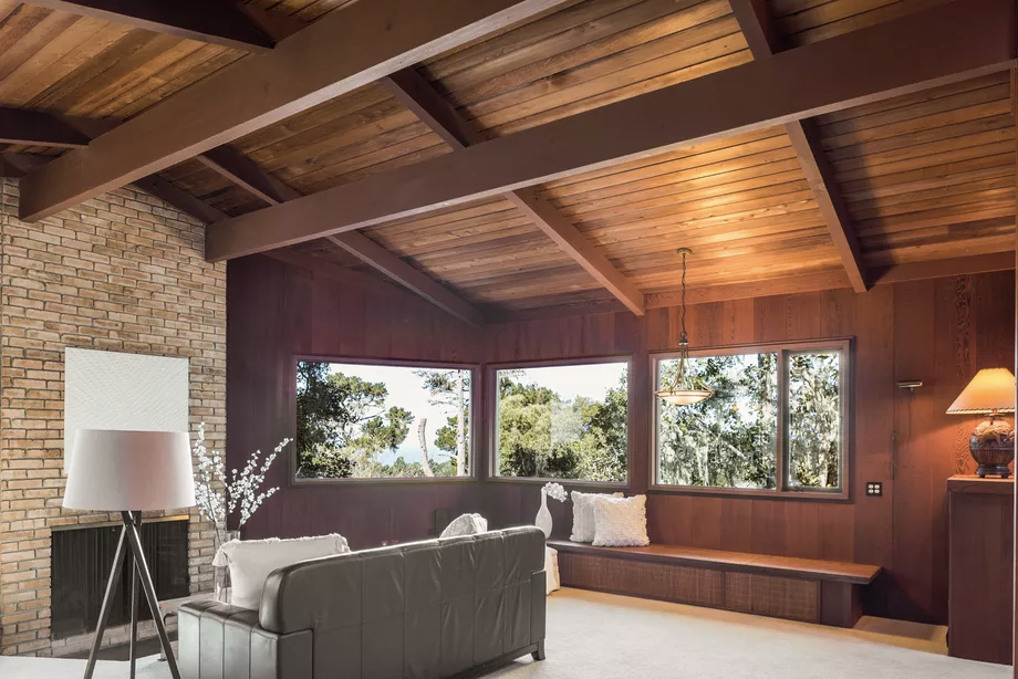 Postwar California beach house hits the market for $798K
