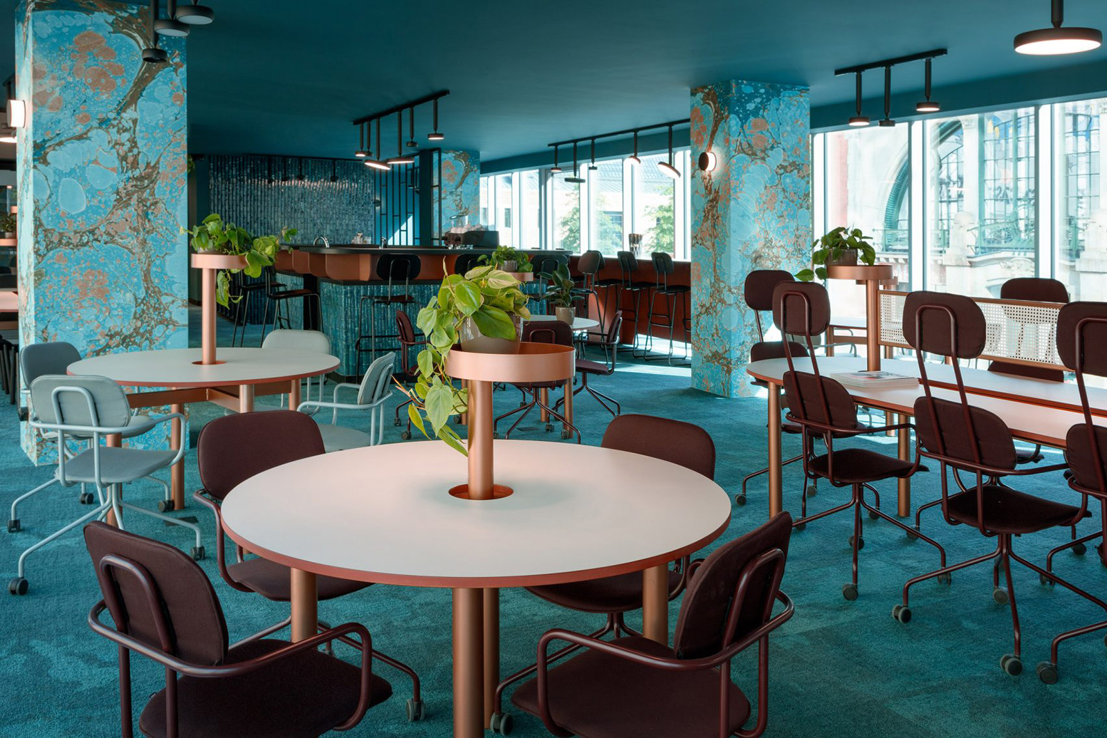 Move over millennial pink... Warsaw’s Nest coworking space is drenched in aqua blue