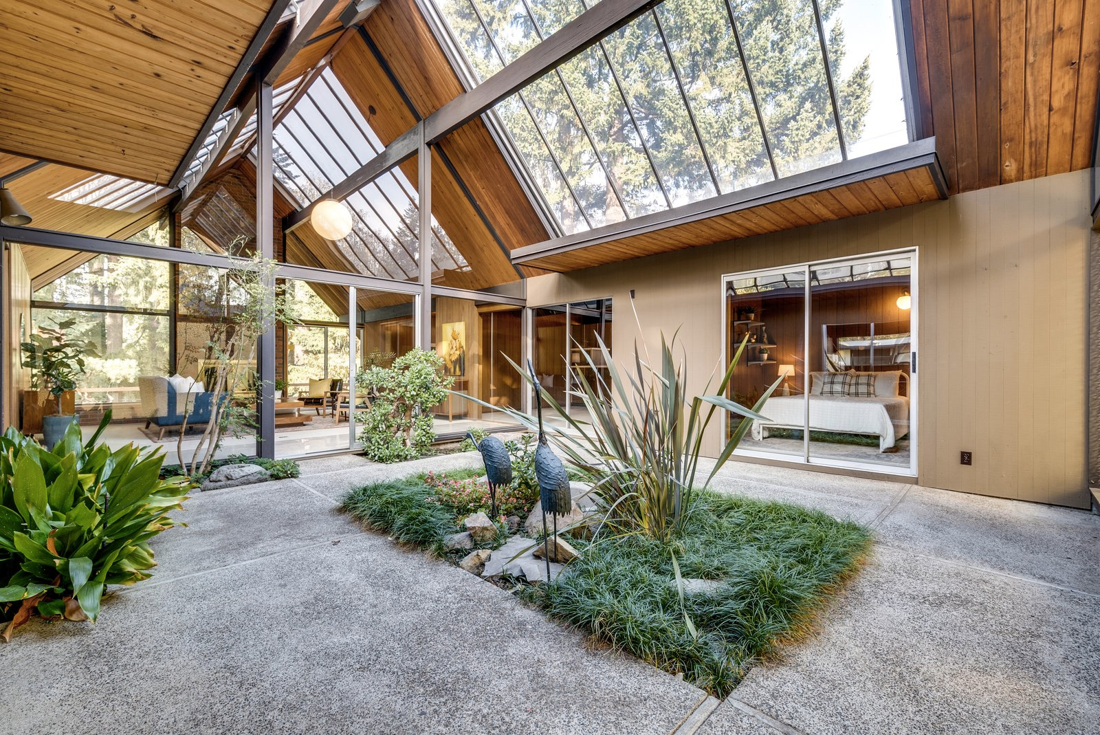 Post and beam with huge atrium lists for $700k near Portland