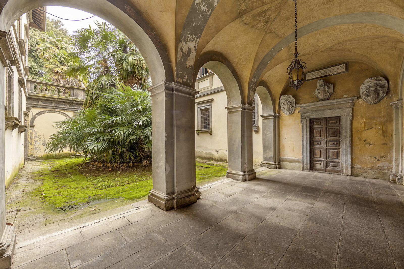 Frescoed palazzo hits the market for €2.5m in Acquapendente