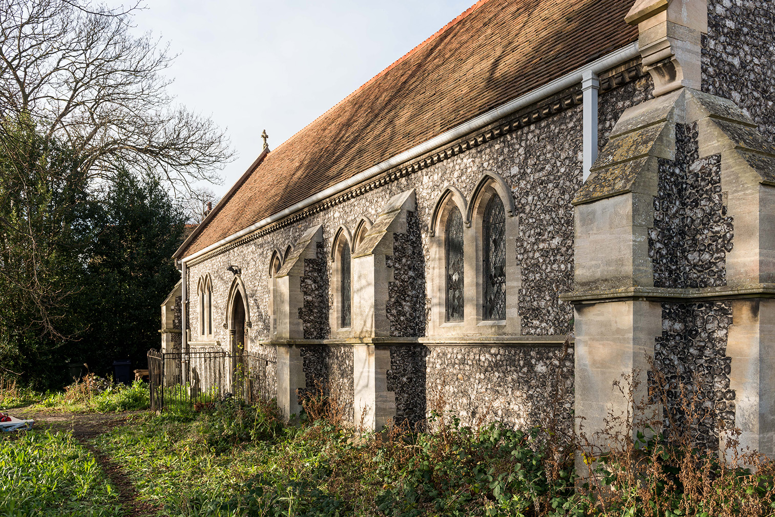 Go inside a dramatic Gothic church conversion in the UK’s Kent countryside