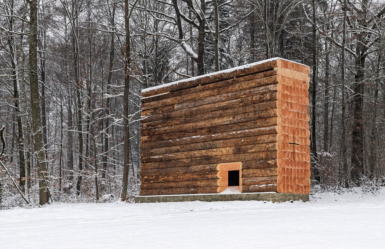 John Pawson designs a rustic chapel in the depths of the Bavarian Forest
