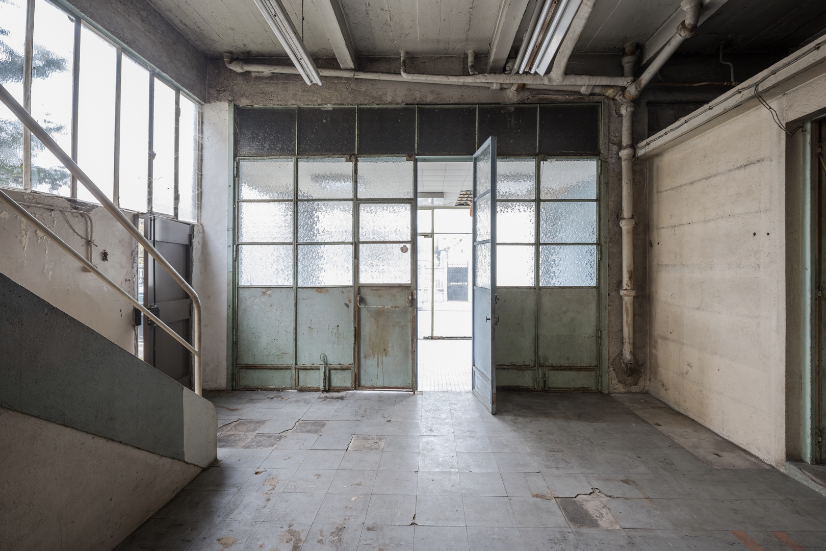 French warehouse ripe for conversion on the outskirts of Paris