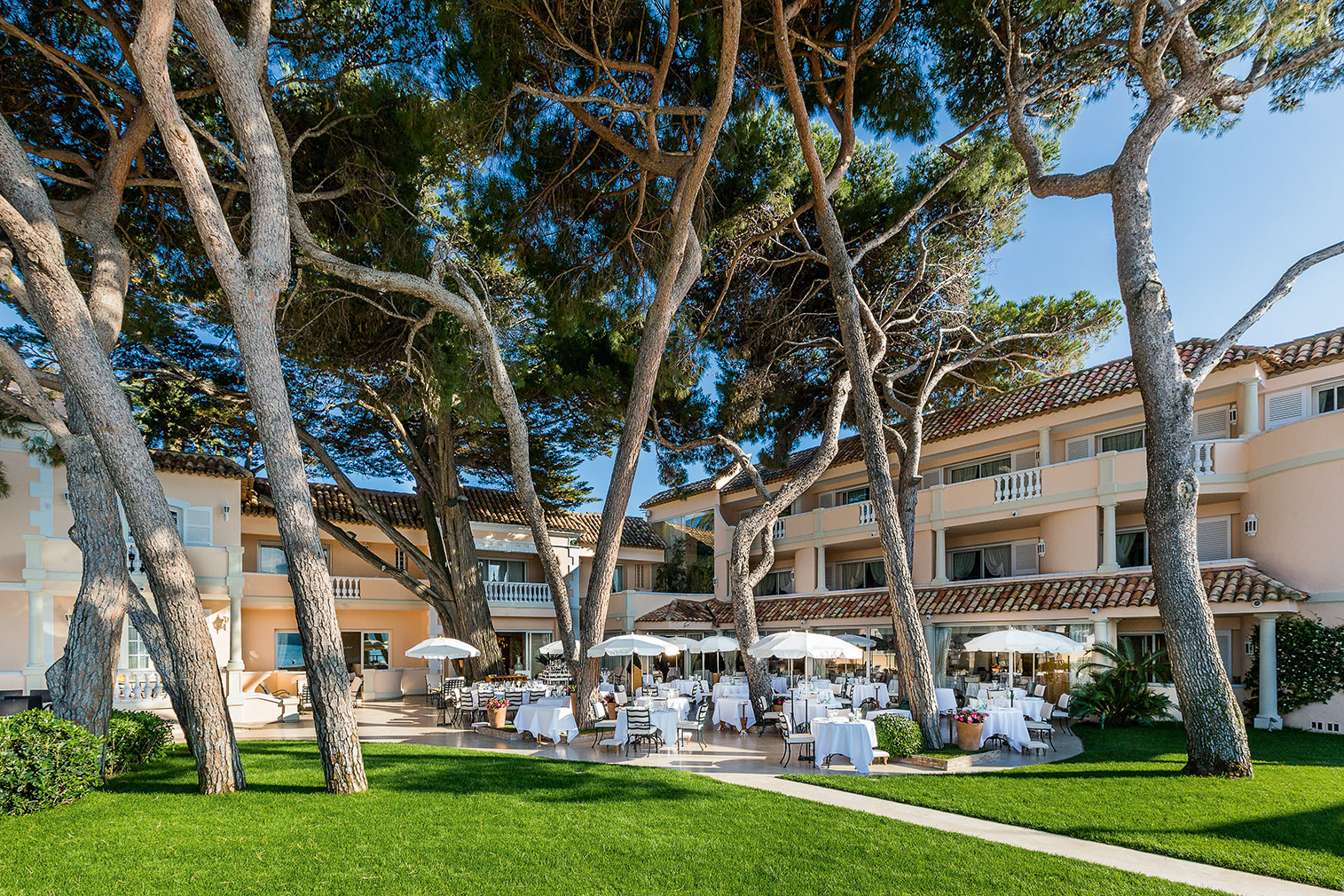 Cheval Blanc is a French Riviera hideaway with classic bones and modernist interiors