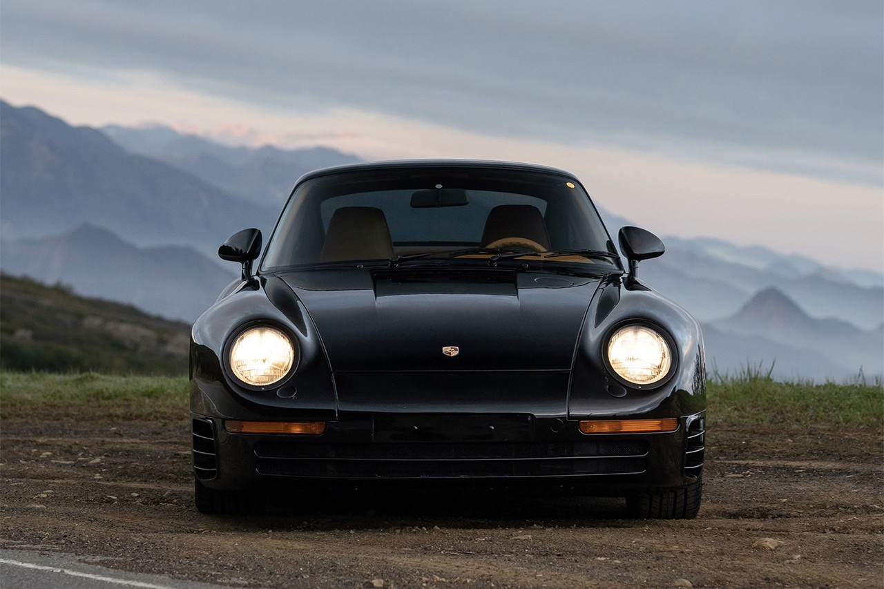 A rare black Porsche 959 Komfort is for sale