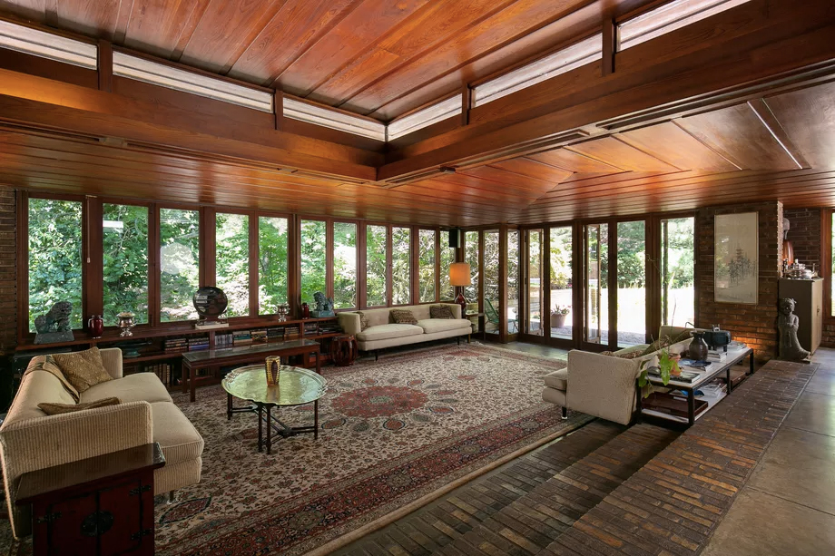 A Frank Lloyd Wright Usonian home is headed to auction – with no reserve