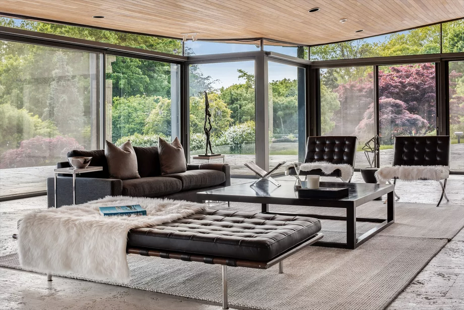 A rare Rafael Viñoly-designed home is for sale in Connecticut