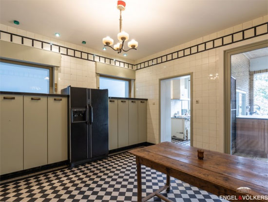An art deco villa is up for sale in Ghent