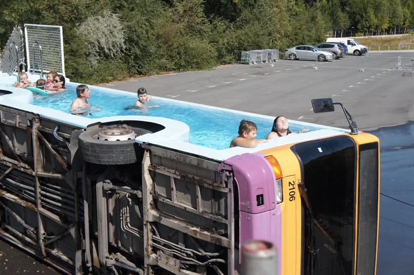 The bus pool in France by Benedetto Bufalino