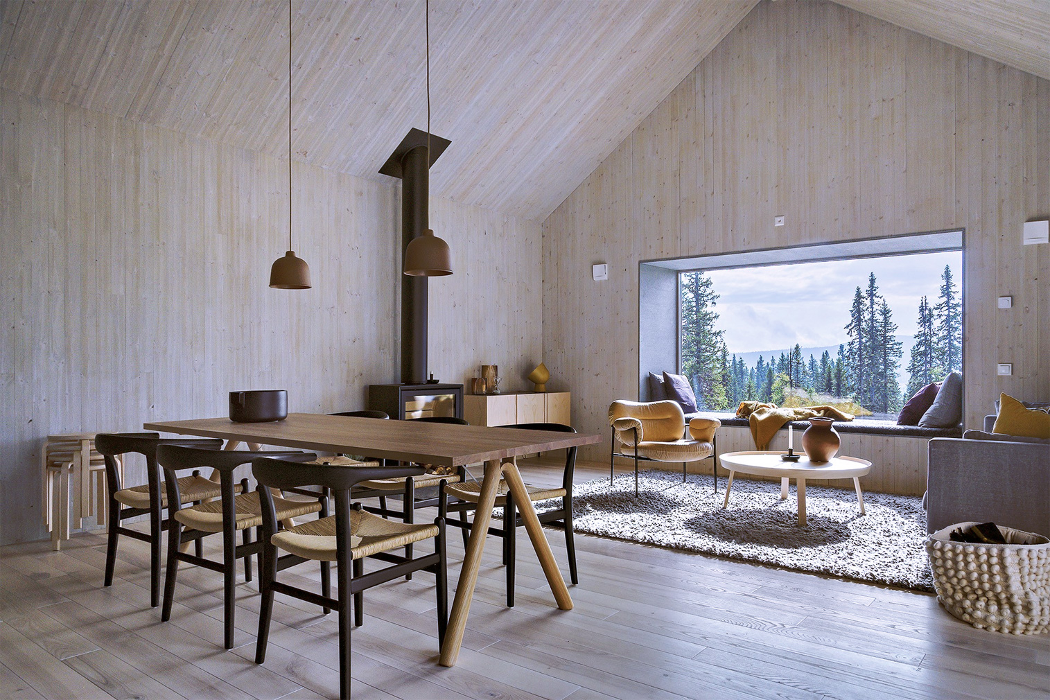 Slope living gets a contemporary spin inside this Vemdalen ski chalet