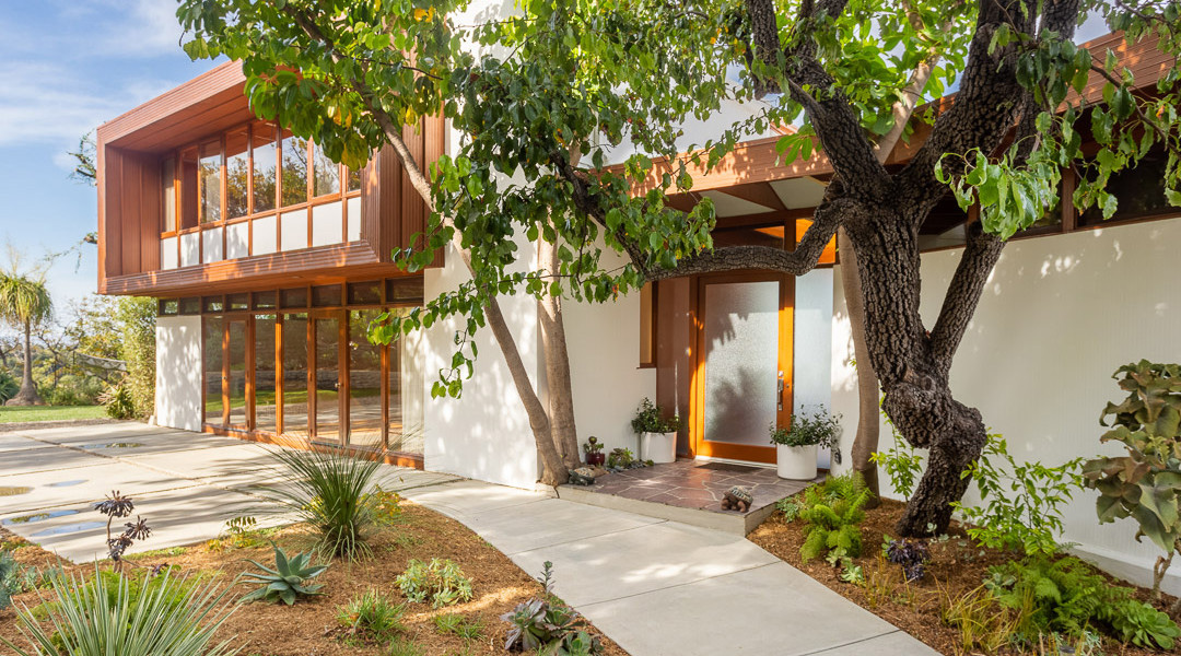 Rodney Walker's Case Study-inspired Asher Residence lists in Los Angeles