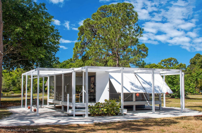 Full-scale replica of Paul Rudolph’s Walker Guest House heads to auction