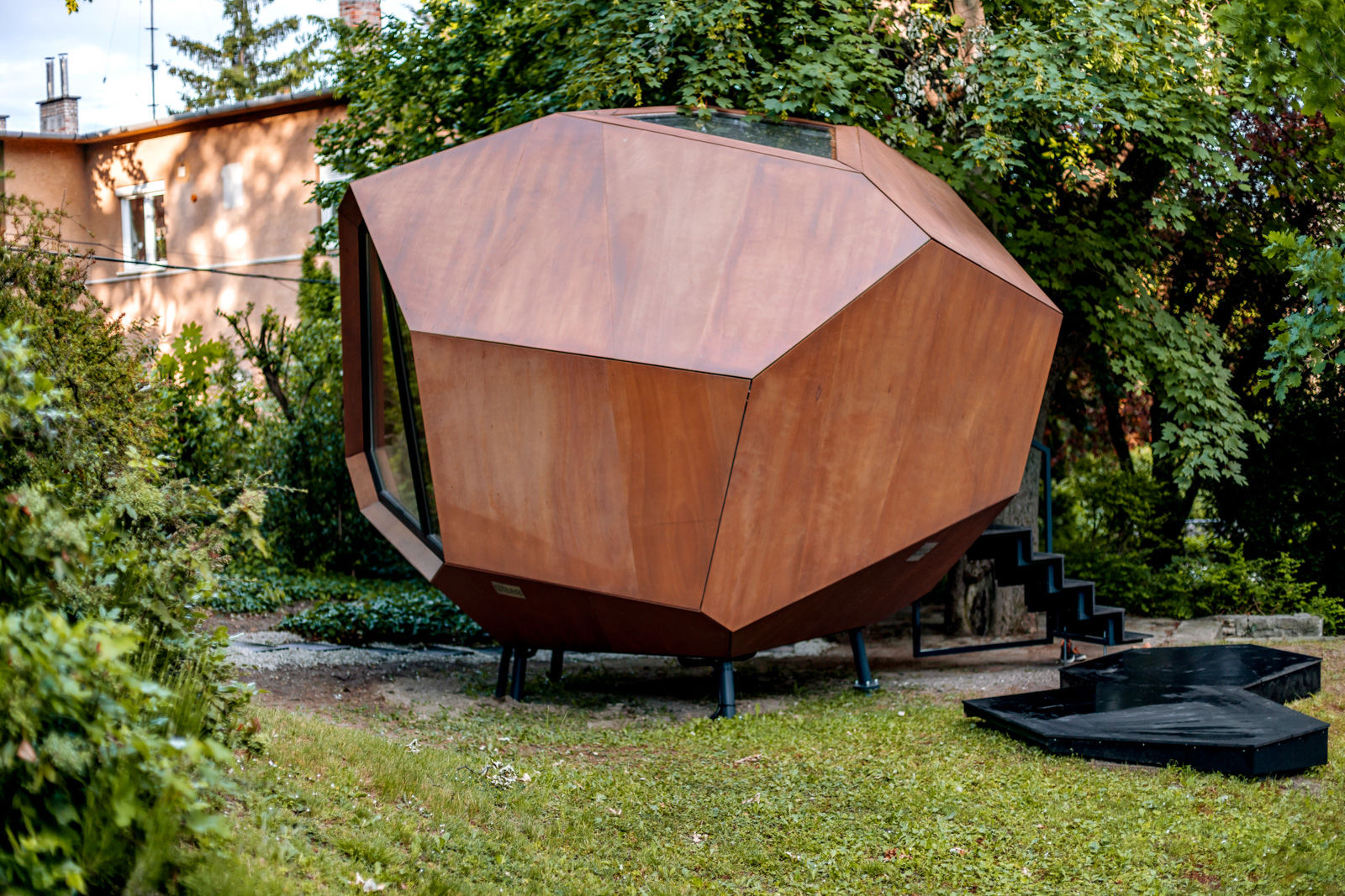 Hello Wood Studio pop-up wooden cabin is a work-from-home solution