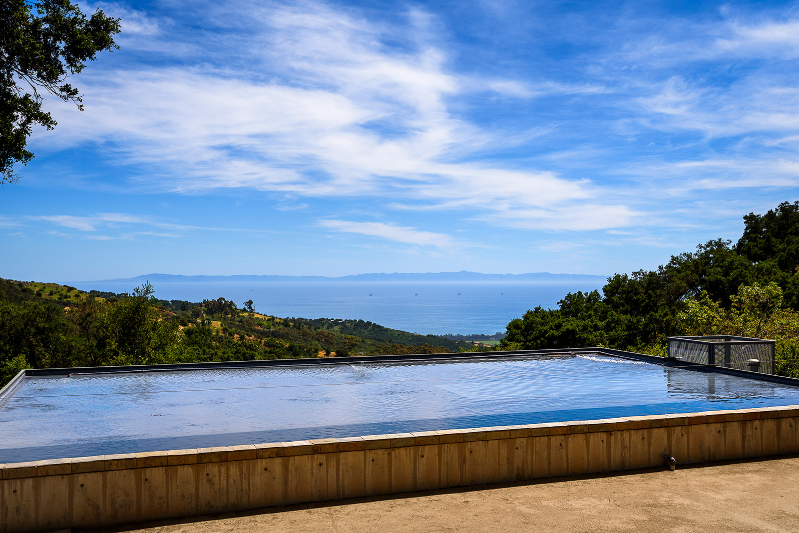 Barton Myers is selling his pioneering prefab Santa Barbara home