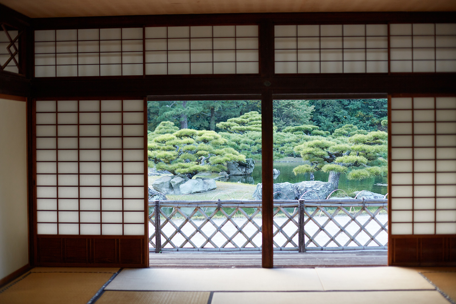 Japan’s Ritsurin Garden offers a taste of timeless beauty at its Kikugetsutei teahouse