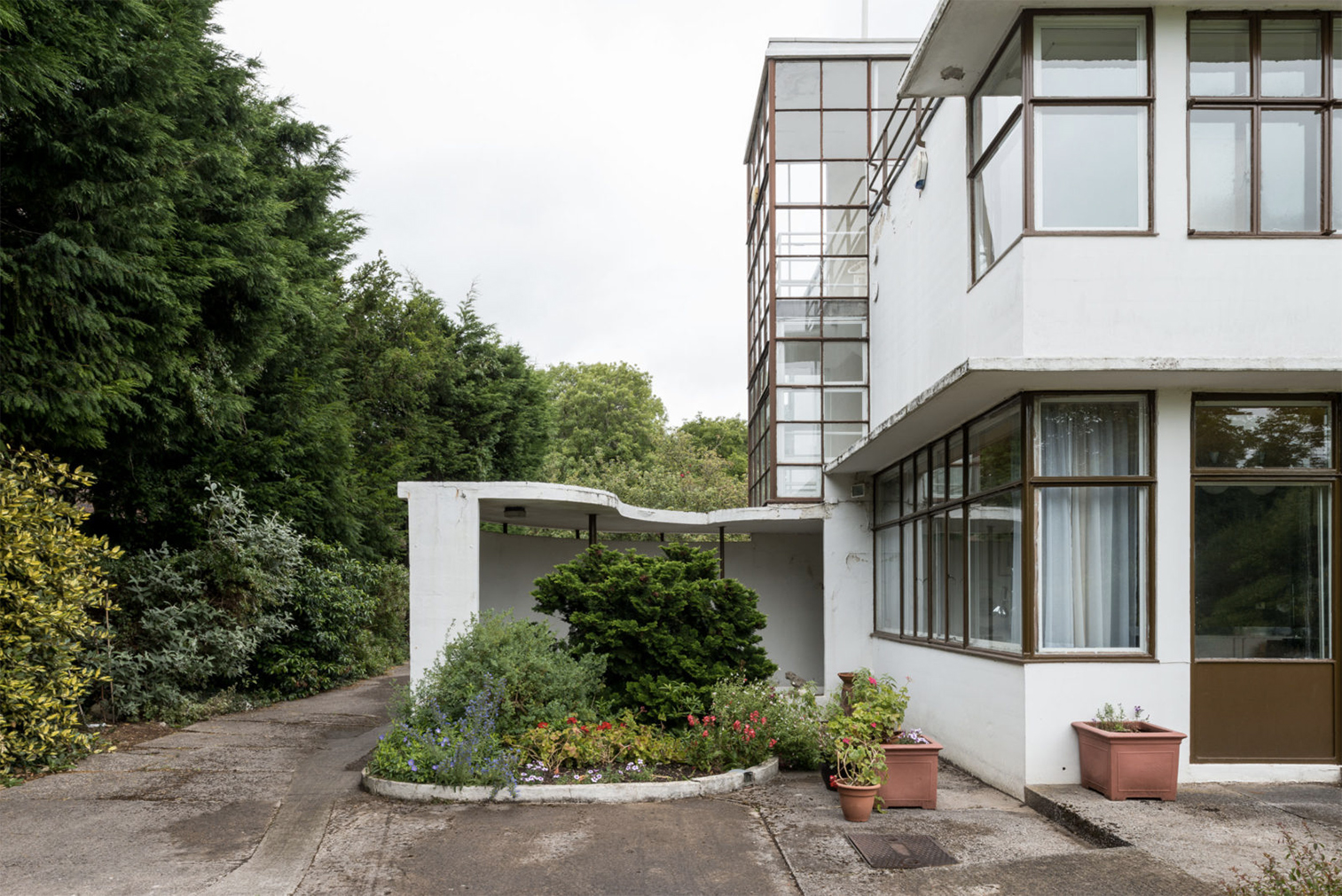 Rare Bristol home built with Le Corb’s Dom-ino system goes up for sale