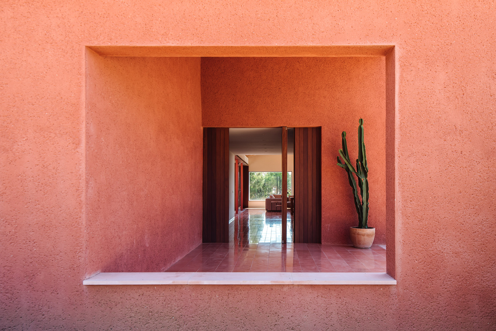 The pink house is for sale via Fantastic Frank for €24m, and while there’s still room for its new owner to leave their mark in the basement and via customisations, the Mallorca property is largely complete. 