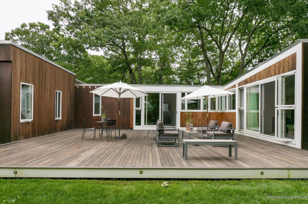Marcel Breuer-designed Cape Elizabeth cottage asks for $1.149m
