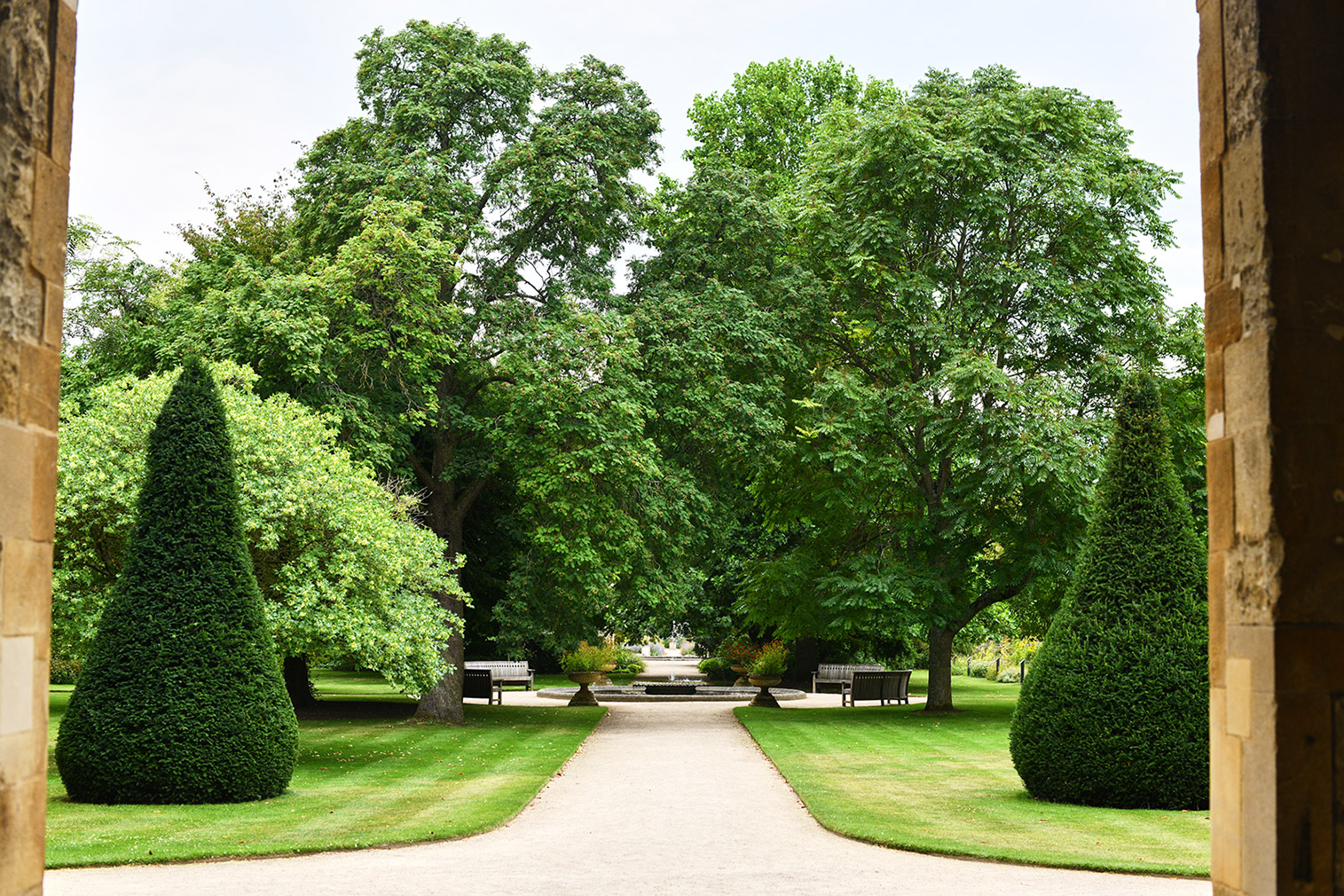 The entrance of the gardens at Oxford Botanic Garden and Arboretum