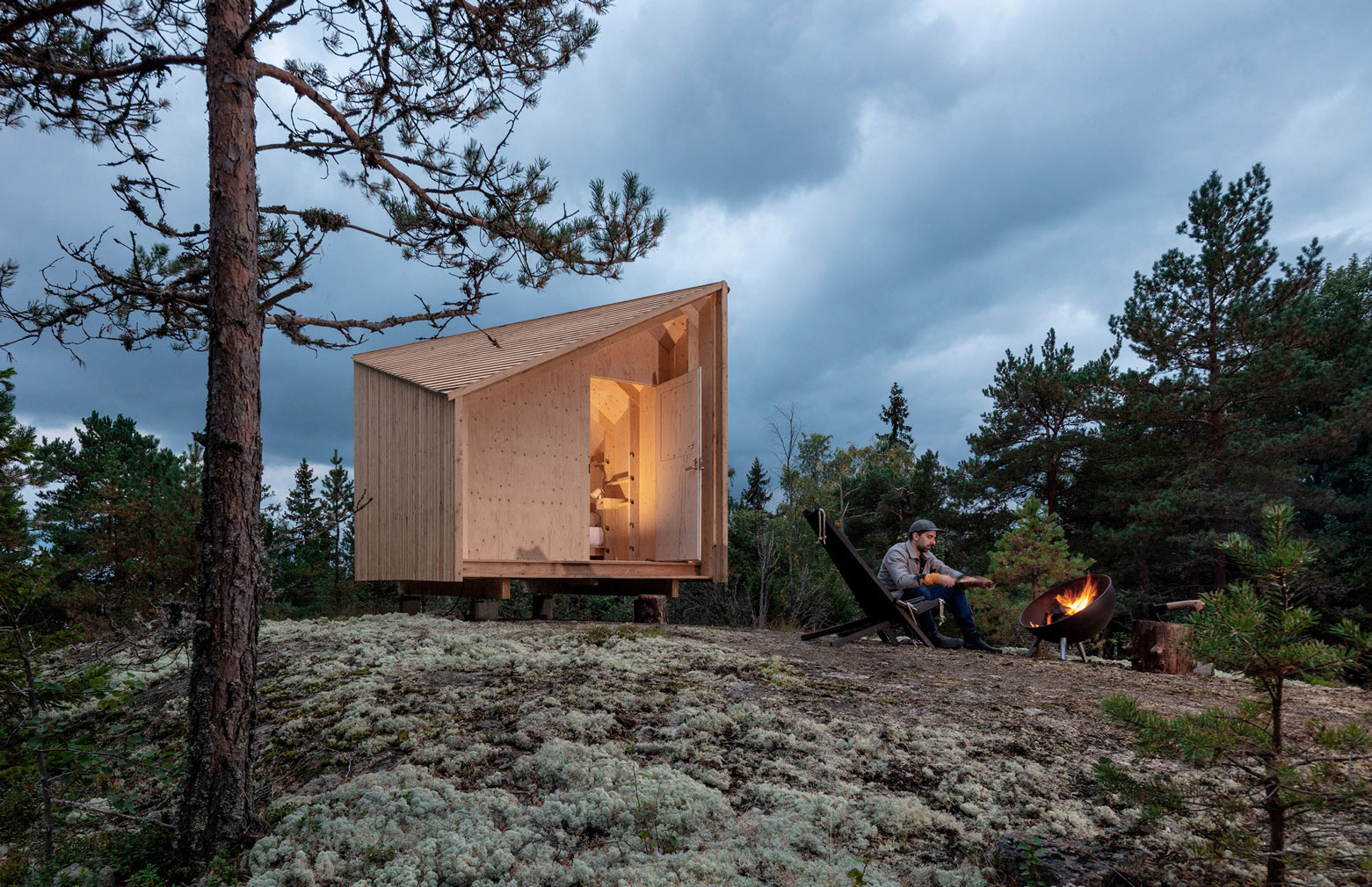 The offgrid cabin is designed for connecting with nature