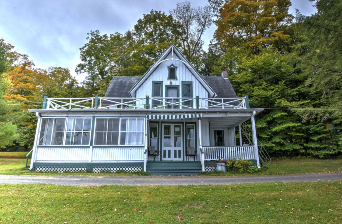 The Marvellous Mrs Maisel’s Upstate holiday resort is for sale