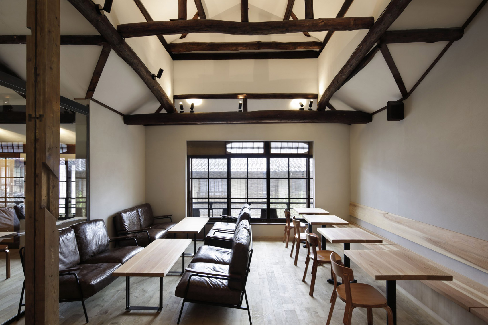 Cedar and cacao infuse the interiors of Kyoto’s Dandelion Chocolate cafe